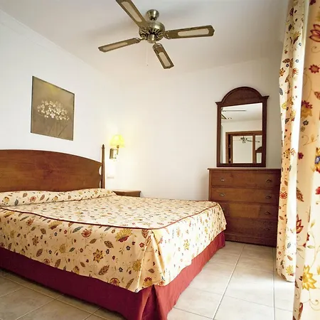 Marismas De Aparthotel