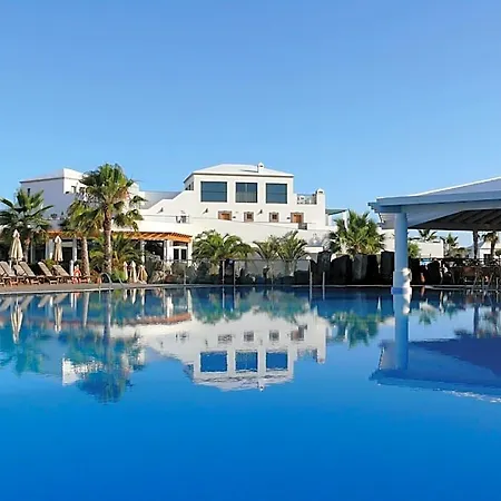 Ξενοδοχείο με διαμερίσματα Marismas De