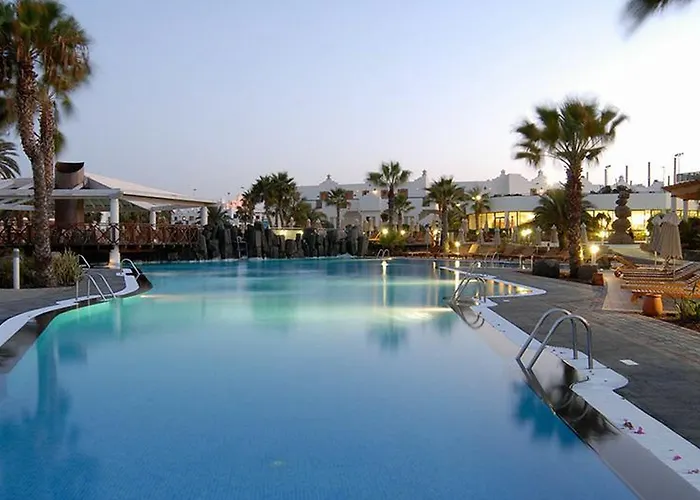 Marismas De Aparthotel 3*